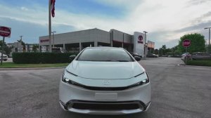 Toyota Prius 2025 - Интерьер и Экстерьер