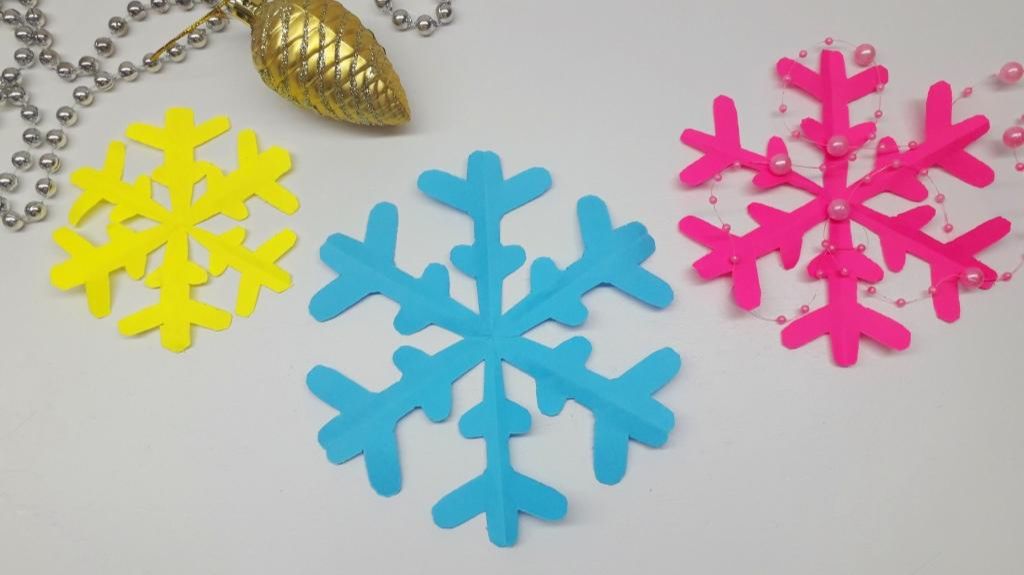 Снежинка из бумаги | Оригами снежинка | Поделка на Новый год своими руками смотреть онлайн