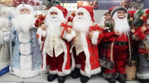 Самые красивые 🎈новогодние игрушки в Санкт-Петербурге: деды Морозы, лошадки, куклы, шары, щелкунчик