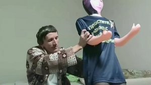 ИНЦЕЛУ ДНЕВНИК ДЕВСТВЕННИКА ПОДАРИЛИ РЕЗИНОВУЮ ЖЕНЩИНУ. МОЖЕТ ЛИ НАДУВНАЯ СЕКС КУКЛА ЗАМЕНИТЬ ЖИВУЮ?