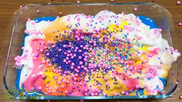 Развлекательное видео ASMR - Делаем слайм из разноцветных веселых шариков смотреть онлайн