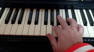 разбор песни Белые розы на синтезаторе Ямаха