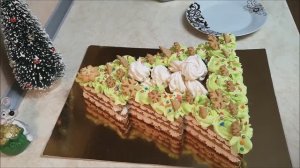 НОВОГОДНИЙ торт ЁЛКА с БЕЗЕ и СОЛЁНОЙ КАРАМЕЛЬЮ.Вкуснее не бывает. Новый год