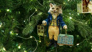 «Елку мира» в Петербурге украсили игрушками финалистов конкурса «Создай экспонат для Эрмитажа»