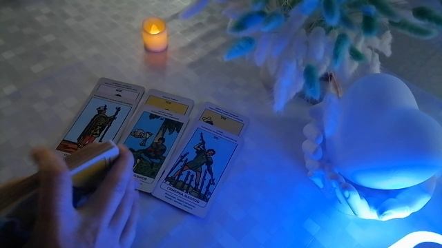 Что интересного и красочного стучится в вашу дверь❓❤️