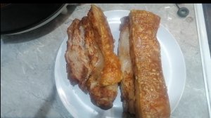 Сочная, хрустящая грудинка