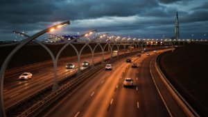 В Петербурге подростки играли в "рулетку" с судьбой, устроив забеги через ЗСД