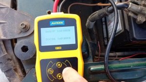 Диагностика автомобильного аккумулятора с помощью сканера AUTOOL BT-360