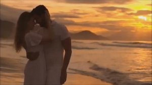 "Когда ты рядом..." читает  О. Ахметова