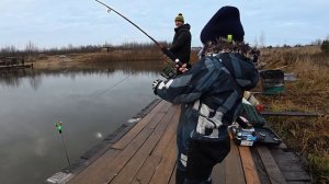 Ребенок обловил всех и наловил форели