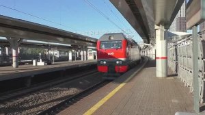 Электровоз ЭП2К-467 (ТЧЭ-6) следует резервом.