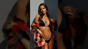 Девушка позирует.18+.Эротика.Сексуальные девушки.Красивые девушки.