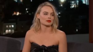 У Марго Робби берет интервью Приглашенный ведущий Крис Пратт