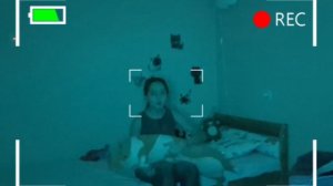 нас заперли в комнате что нам делать?😱😱😱😱😱😱