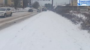 В городе Холмск  выпал снег,открылся сезон жестянщика и началась лепка снеговиков