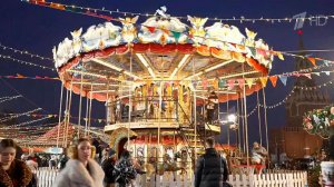 На Красной площади открылся ГУМ-каток.