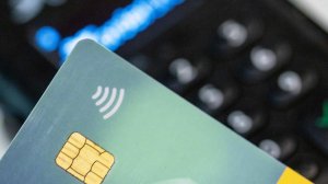 В Британии сообщили о блокировке банковских карт россиян без европейского ВНЖ