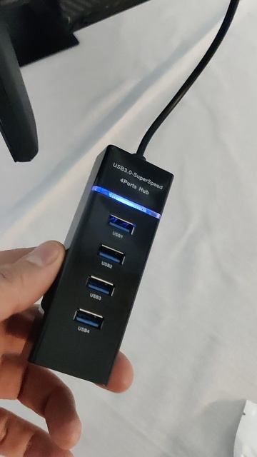 тройник USB-розеток снизу или сбоку