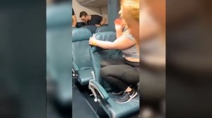 Стюардесса спасла пассажиров