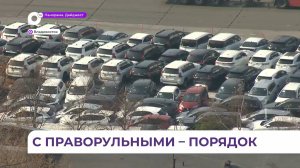 В Росаккредитации опровергли слухи о запрете на ввоз в Россию праворульных машин