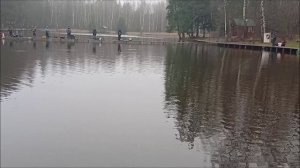 Форель реагирует и на блёсны, и на воблеры. Клёвое место, Лосиный остров, спорт-зона.