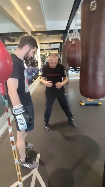 ПОТРЯСАЮЩАЯ ТЕХНИКА УДАРОВ НА МЕШКЕ