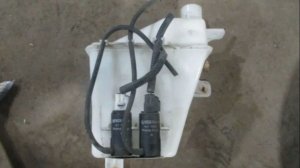 Шевроле Авео-Замена бочка стеклоомывателя и водопровод.