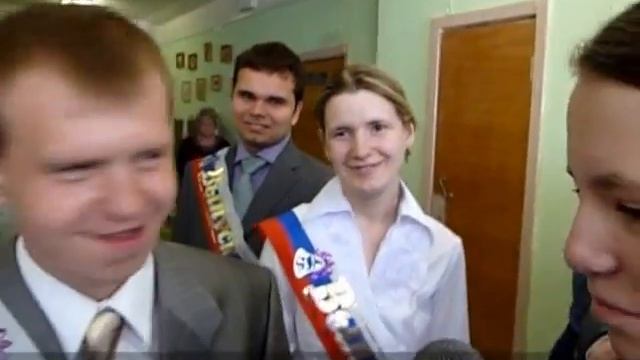 Специальный прямой репортаж с праздника Последнего звонка-2012