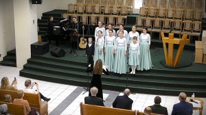 "Мама" (Руки усталые тихо опущены..).