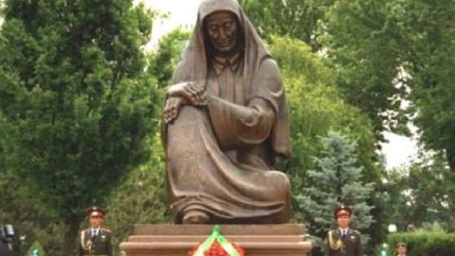 Гляжу в озера синие