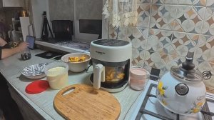 Надо что-то делать. Переехали в тёплый дом.