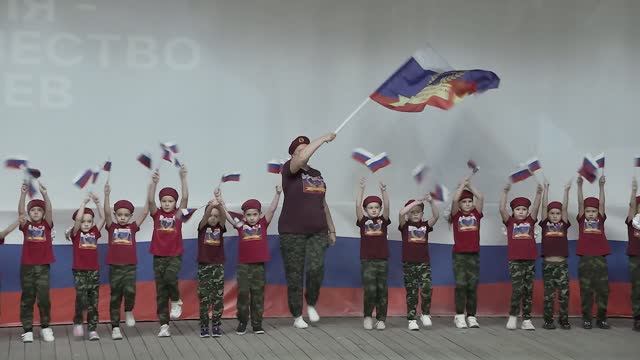 Торжественное закрытие Года Защитника Отечества смотреть онлайн