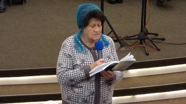 Когда тревога к сердцу подступает, стих   30.11.2025