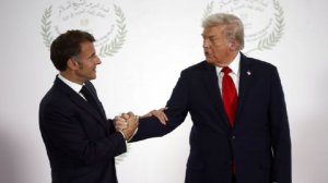 BFM TV: Макрон обсудил с Трампом ситуацию на Украине