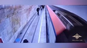 Ирина Волк: Полицейскими столичного метро задержан молодой человек,проехавший на крыше электропоезда