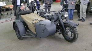 Показ немецкого мотоцикла BMW R 75 выпуска 1941 года, выставка "Моторы Войны", 29 ноября 2025