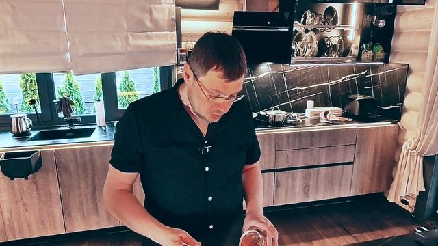 Сериал «Извне»! Отличный пример интересного шоу для любителей пощекотать нервы.