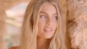 1000010016.mp4.  " на небе , мы что то друг другу шептали...