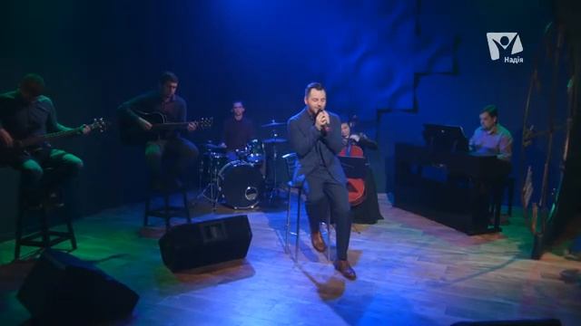 В строфах возвышенных - Юрий Соса