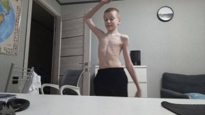 я танцую под песню новый год!