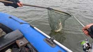 ЭКСТРЕМАЛЬНАЯ РЫБАЛКА: ЩУЧКА КЛЮЙ НА ГЛУБИНЕ