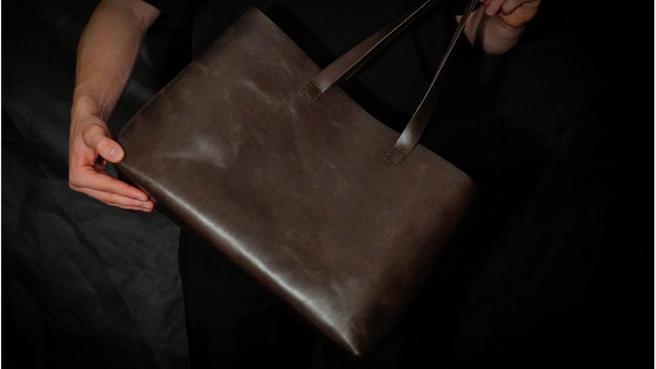 Как сделать сумку из кожу. Ручная работа. смотреть онлайн