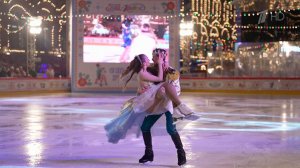 На Красной площади открылся знаменитый ГУМ-каток.