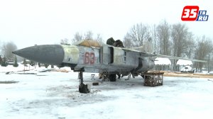 «Афганский» самолет МиГ-23 устанавливают в череповецком Парке Победы