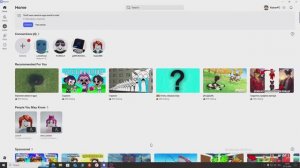 Девочки играют в Roblox