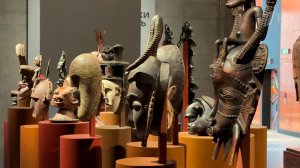 В Москве открылся музейно-выставочный центр "ЗИЛАРТ", созданный на территории бывшего автозавода.