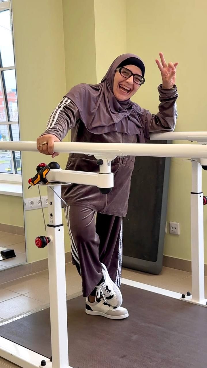 «Я как Джеймс Бонд!»: первые шаги на новом протезе.