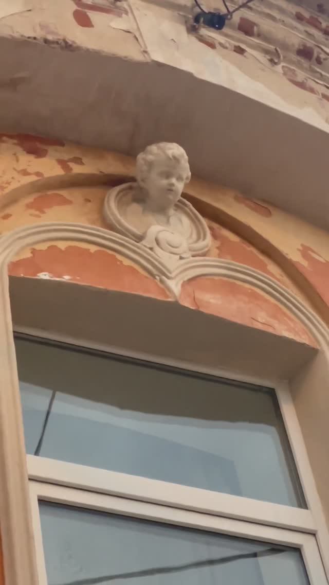 Необычная архитектура города Калуги. Ангелы и львы фасадах #архитектура #shorts #калуга