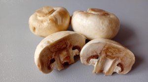 Новогодний салат с  ШАМПИНЬОНАМИ рецепт