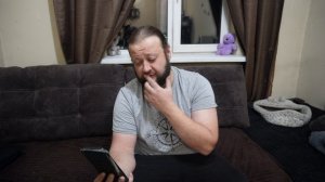 Попарился в баньке и пришел читать комментарии зрителей о нашей нелёгкой жизни в деревенский домик